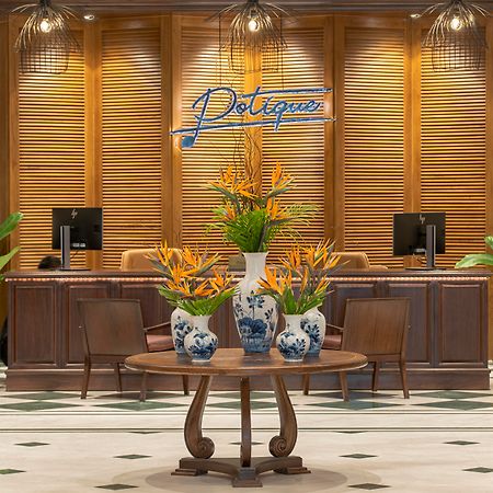 Potique Hotel Nha Trang Bagian luar foto