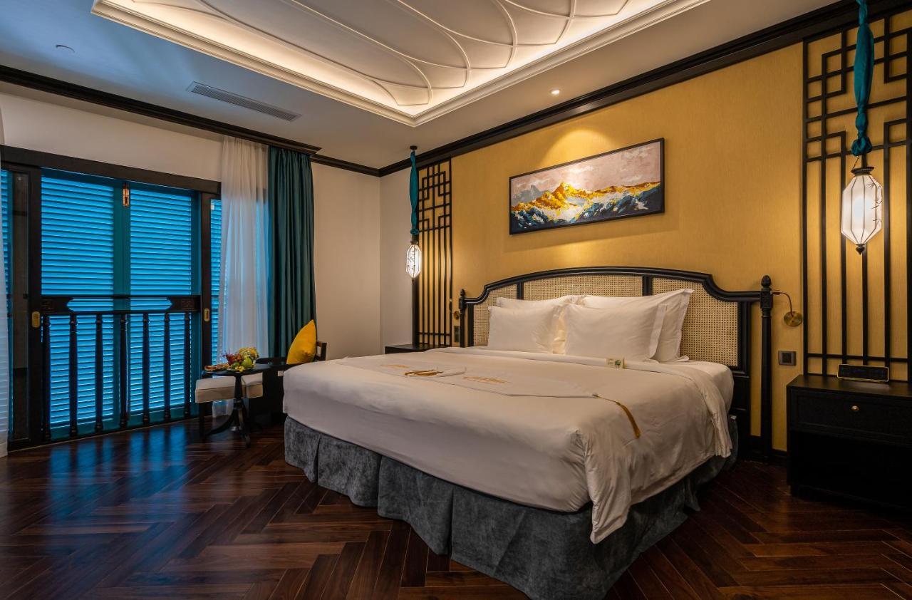 Potique Hotel Nha Trang Bagian luar foto