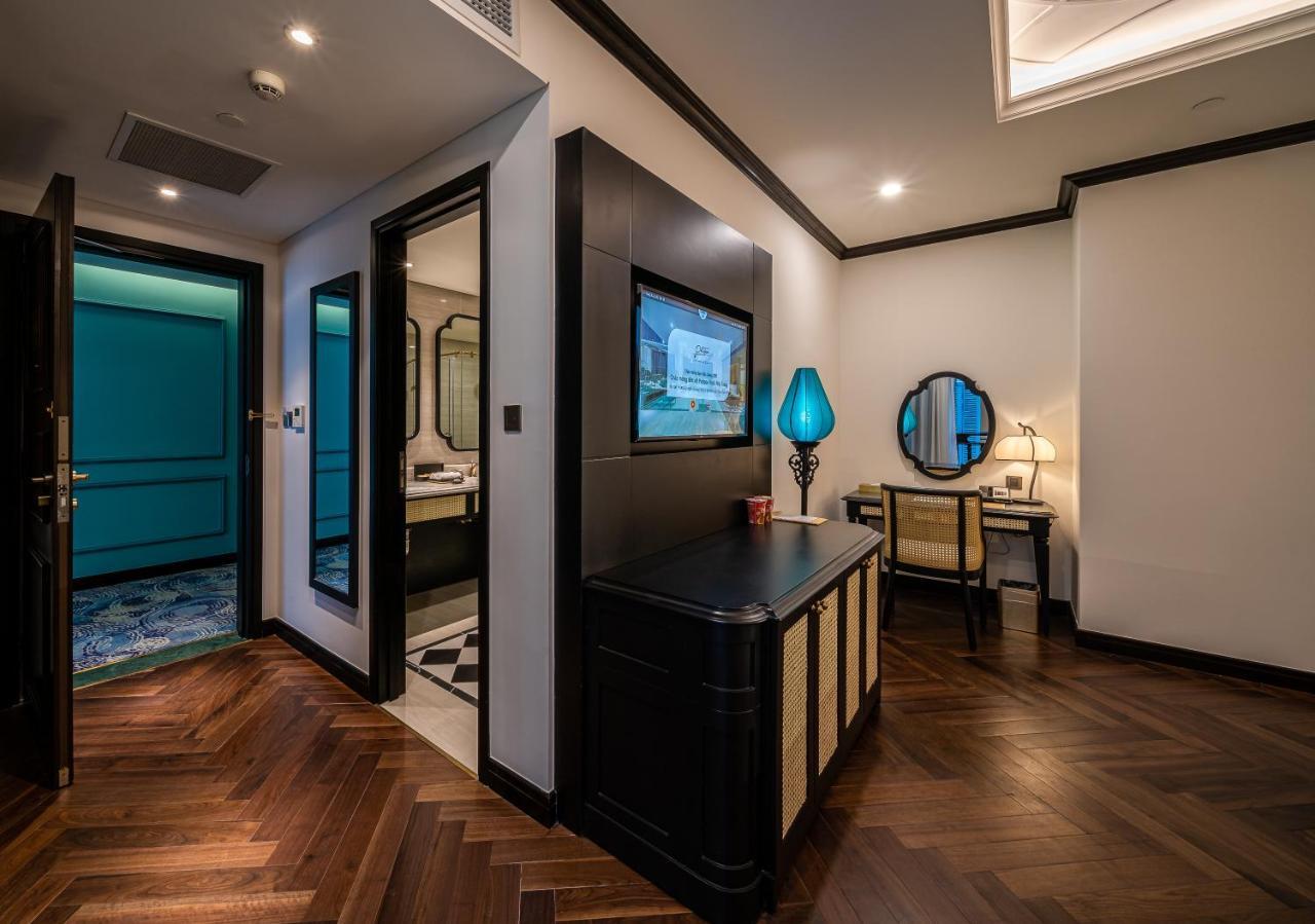 Potique Hotel Nha Trang Bagian luar foto