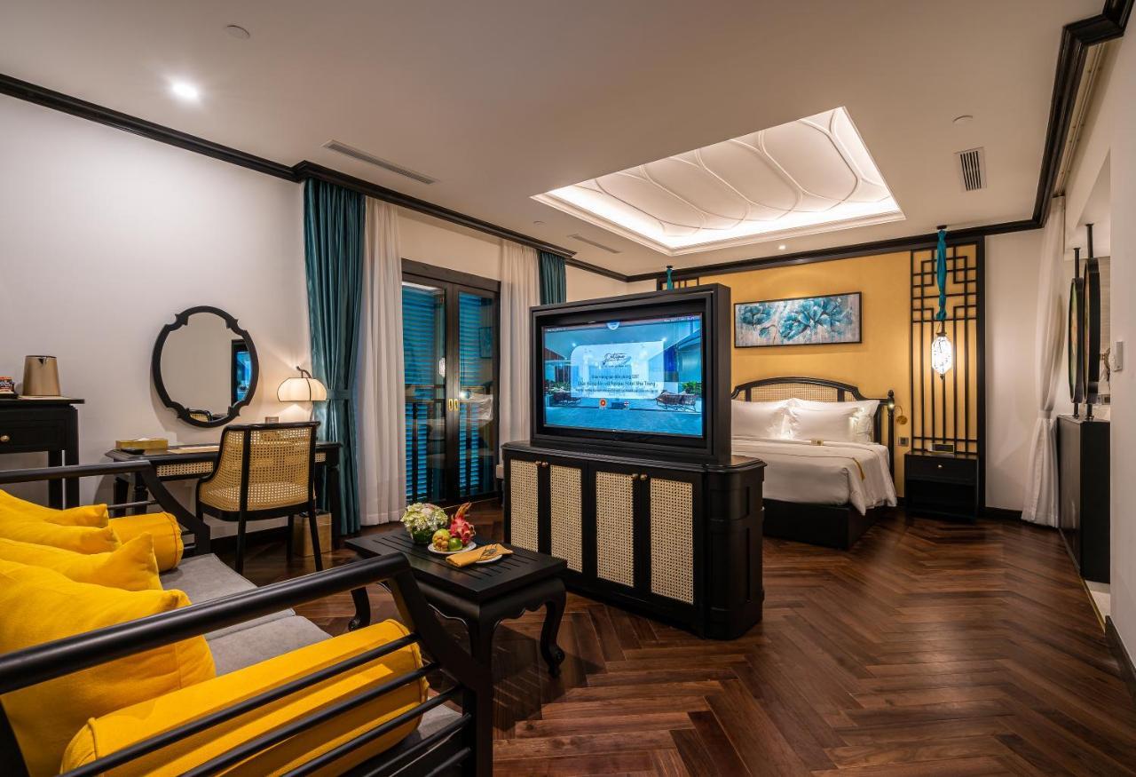 Potique Hotel Nha Trang Bagian luar foto