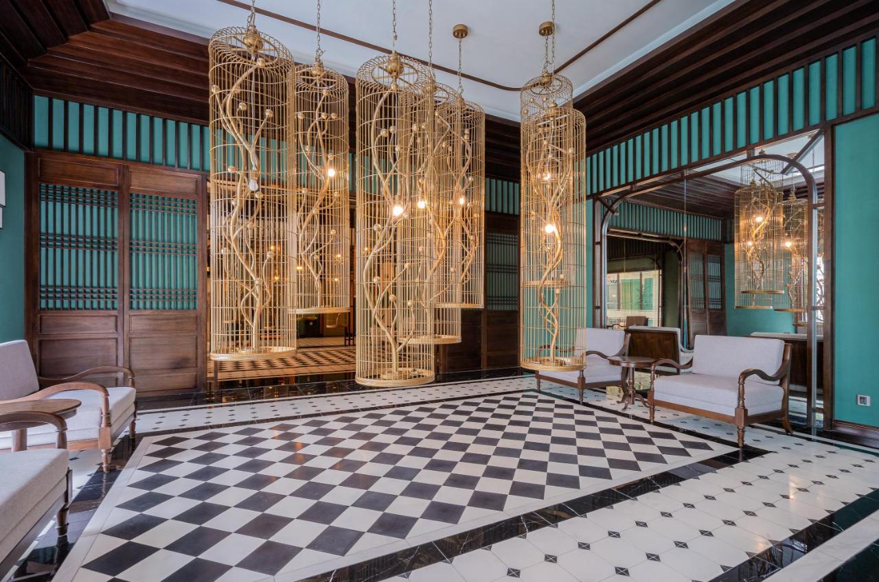 Potique Hotel Nha Trang Bagian luar foto